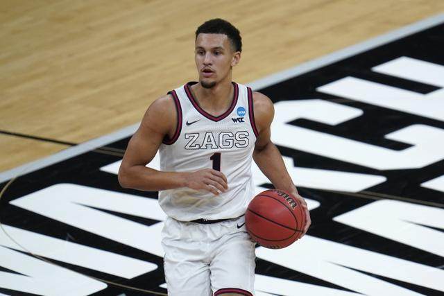 云开体育官网-热门新秀：天空才是我的极限 不选我的球队会后悔